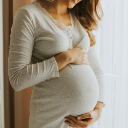 Offre fete des mères : 1 Heure de réflexologie plantaire spéciale Femme enceinte  à Nice .+ surprise