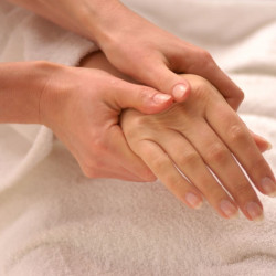 Massage et Réflexologie des mains 40 min à domicile Monaco et Alentours